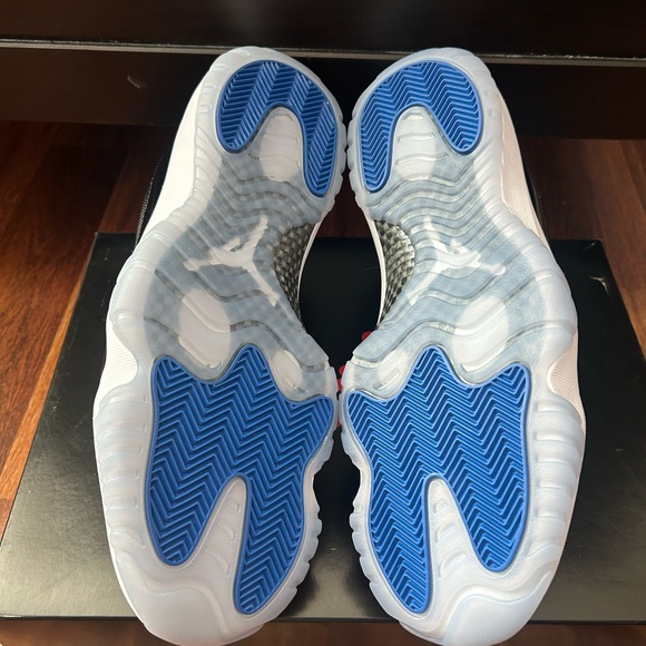 DS Jordan xi low space jams sz. 12